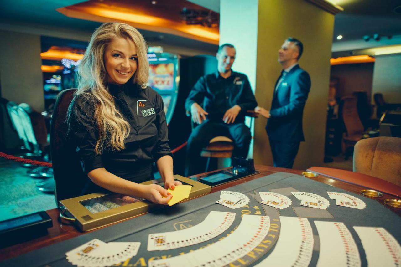 Grand Casino As Hotel As Ngoại thất bức ảnh